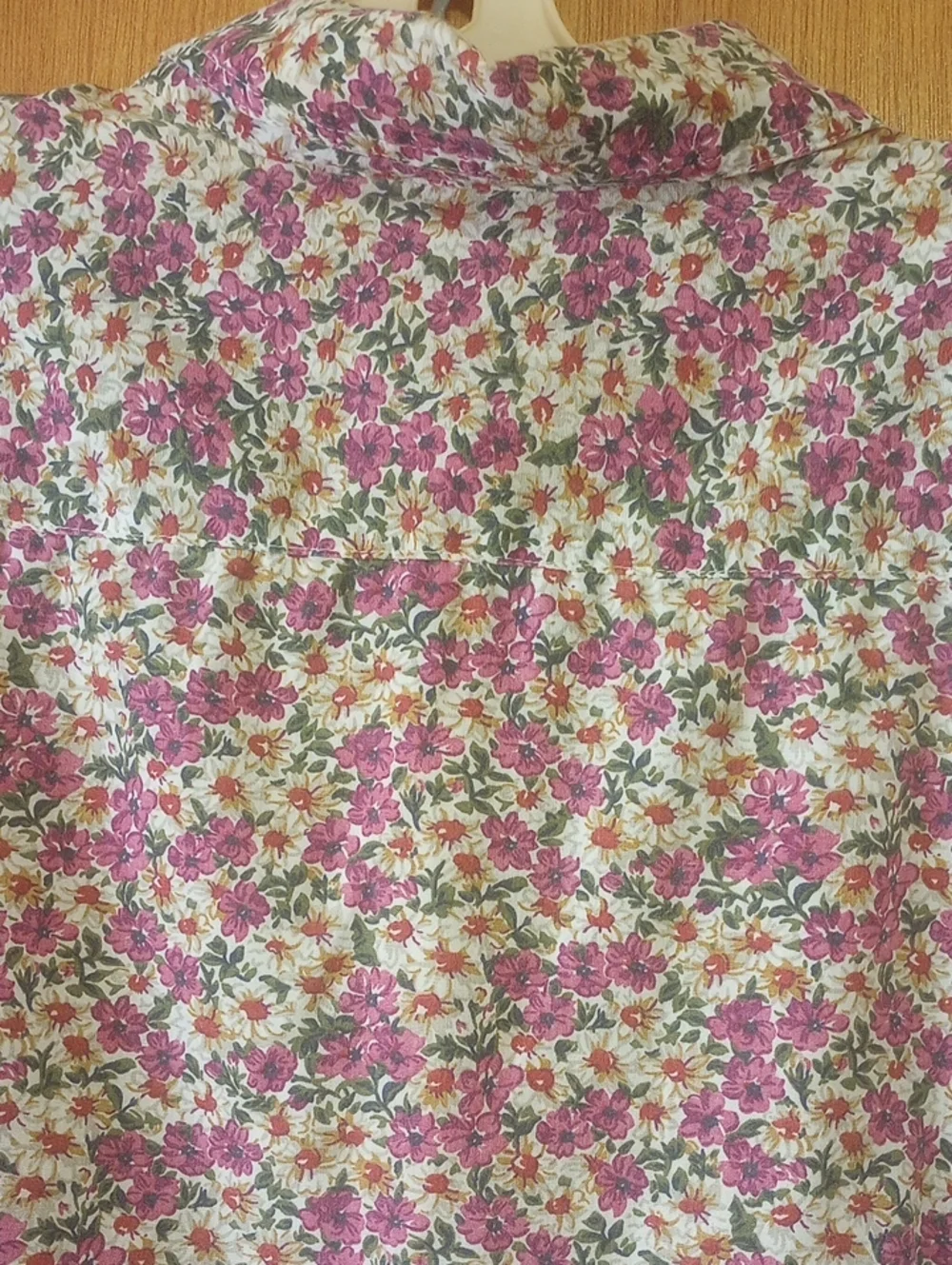 Tap & Co. Floral Cotton & Polyester Shirt w/ Collar, Sz 22. Purple Green Tan Red
